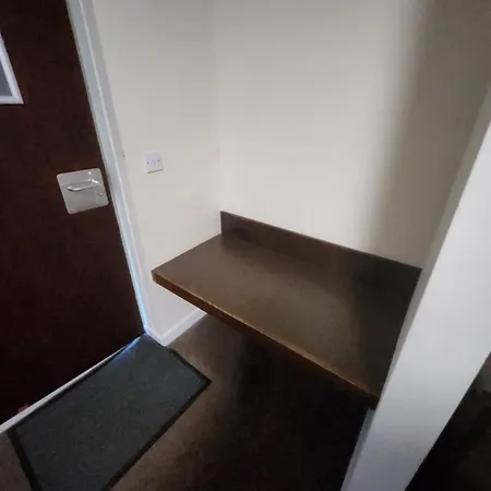 Red Lion & Отель 3*