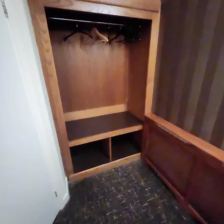 Red Lion & 酒店 3*